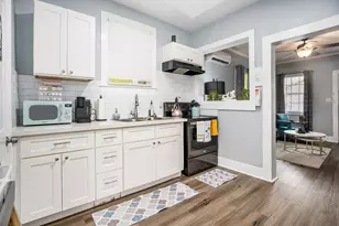 1113 28th St, Galveston, TX 77550 - Photo 32