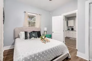 1113 28th St, Galveston, TX 77550 - Photo 38