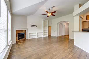 10622 Lonesome Dove Trail, Houston, TX 77095 - Photo 4