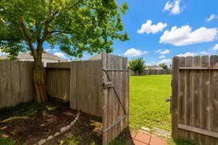 11527 Champions Green Dr, Houston, TX 77066 - Photo 12