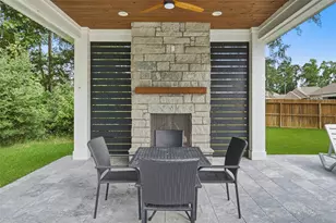 120 Tree Top Pl, Magnolia, TX 77354 - Photo 42