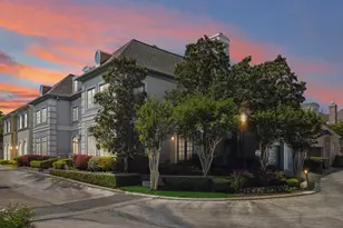 1 Exbury Way, Houston, TX 77056 - Photo 2