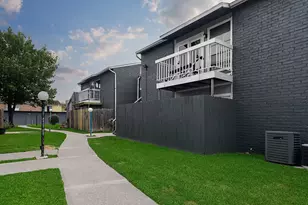 9550 Deering Dr, Houston, TX 77036 - Photo 4