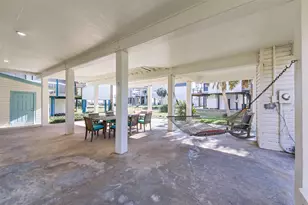 4231 Pelican Ln, Galveston, TX 77554 - Photo 6