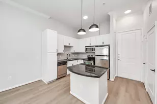 6363 San Felipe St, Houston, TX 77057 - Photo 2