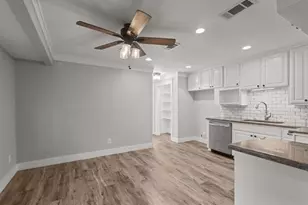 10848 Sandy Ln, Beaumont, TX 77705 - Photo 8