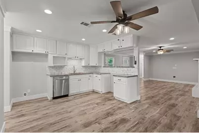 10848 Sandy Lane, Beaumont, TX 77705 - Photo 16