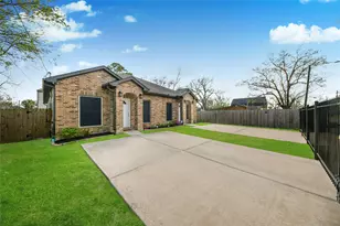 7980 Ethel St, Houston, TX 77028 - Photo 2