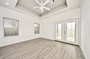 7980 Ethel St, Houston, TX 77028 - Photo 20