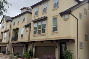 10607 Enclave Shadows Ct, Houston, TX 77043 - Photo 2