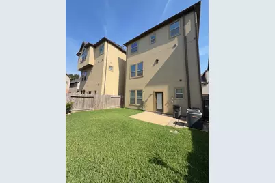10607 Enclave Shadows Court, Houston, TX 77043 - Photo 24