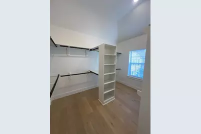 10607 Enclave Shadows Court, Houston, TX 77043 - Photo 10