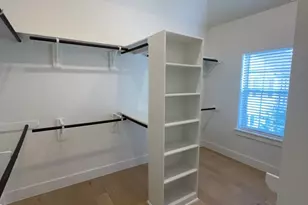 10607 Enclave Shadows Ct, Houston, TX 77043 - Photo 10