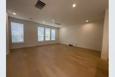 10607 Enclave Shadows Court, Houston, TX 77043 - Photo 16