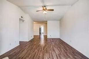 10615 Briar Forest Dr, Houston, TX 77042 - Photo 8