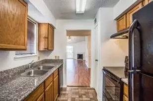 10615 Briar Forest Dr, Houston, TX 77042 - Photo 14