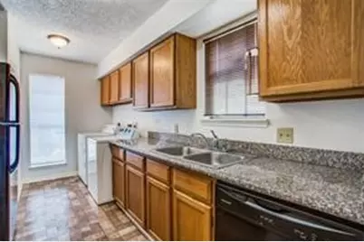 10615 Briar Forest Drive #406, Houston, TX 77042 - Photo 12
