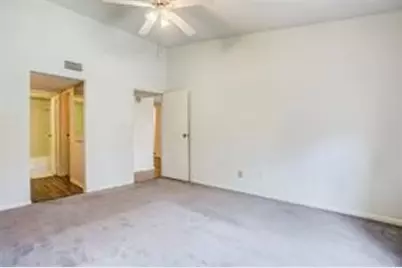 10615 Briar Forest Drive #406, Houston, TX 77042 - Photo 16
