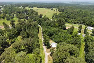 601 Faulkner Ave, Coldspring, TX 77331 - Photo 34