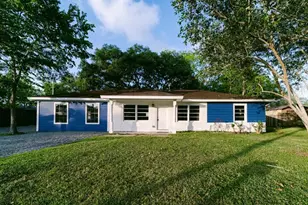 4611 Nevada, Dickinson, TX 77539 - Photo 1