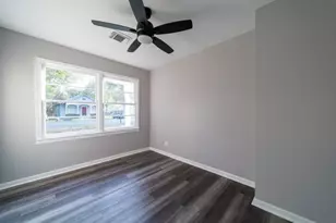 4611 Nevada, Dickinson, TX 77539 - Photo 18