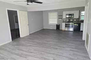 4611 Nevada, Dickinson, TX 77539 - Photo 2
