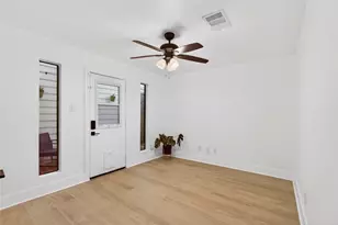 2716 Bagby St, Houston, TX 77006 - Photo 20