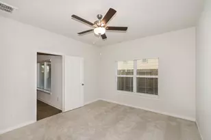 208 Lgt Smt Dr, Katy, TX 77493 - Photo 8