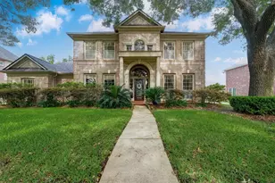 4415 April Meadow Way, Sugar Land, TX 77479 - Photo 2