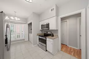 864 Augusta Dr, Houston, TX 77057 - Photo 12