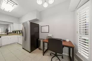 864 Augusta Dr, Houston, TX 77057 - Photo 14