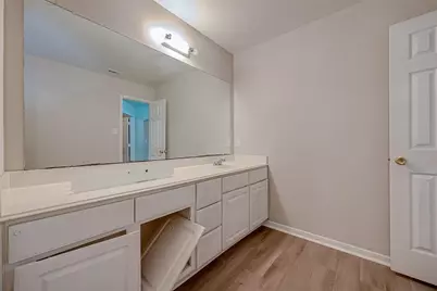 12538 Greensbrook Forest Drive, Houston, TX 77044 - Photo 32