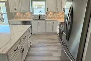 865 Palmetto Dr, Crystal Beach, TX 77650 - Photo 18