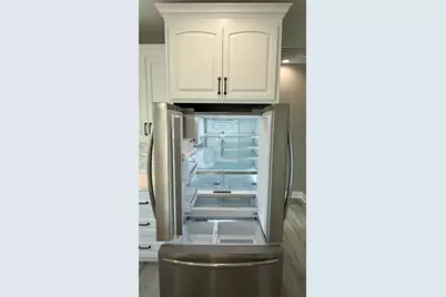 865 Palmetto Drive, Crystal Beach, TX 77650 - Photo 16