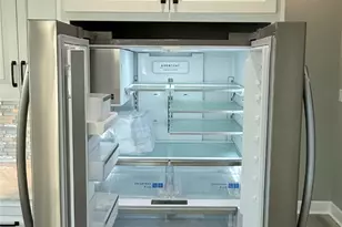 865 Palmetto Dr, Crystal Beach, TX 77650 - Photo 16