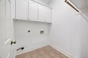 725 E 13th 1/2 St, Houston, TX 77008 - Photo 28