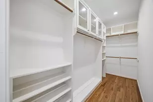 725 E 13th 1/2 St, Houston, TX 77008 - Photo 26