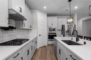 17828 Hanson Ridge Dr, Conroe, TX 77316 - Photo 16