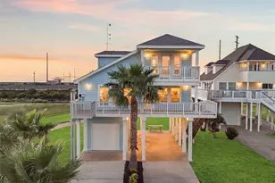 25246 Intrepid Ln, Galveston, TX 77554 - Photo 1