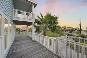25246 Intrepid Ln, Galveston, TX 77554 - Photo 6