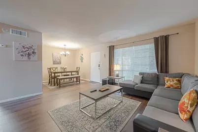 2201 Fountain View Drive #30, Houston, TX 77057 - Photo 10