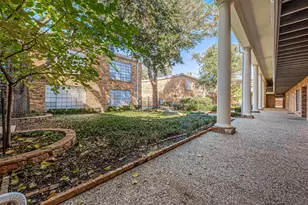 2201 Fountain View Dr, Houston, TX 77057 - Photo 28