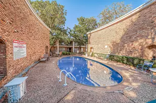 2201 Fountain View Dr, Houston, TX 77057 - Photo 30