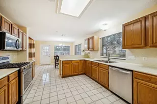 6327 Box Bluff Ct, Sugar Land, TX 77479 - Photo 12