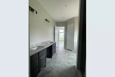 10749 S Lake Mist Lane, Willis, TX 77318 - Photo 16