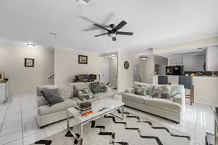 880 Tully Rd, Houston, TX 77079 - Photo 8