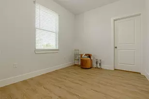 9905 Excaliburs Ct, Pearland, TX 77584 - Photo 6