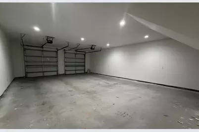 9905 Excaliburs Court #B, Pearland, TX 77584 - Photo 10