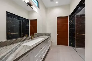 3002 Ferndale St, Houston, TX 77098 - Photo 16