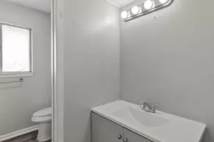 8001 S Loop E, Houston, TX 77012 - Photo 12